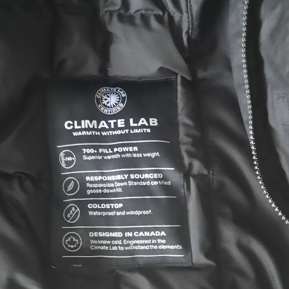 TNA Summit Parka - Picture 5 of 5